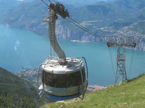 kabelbaan gardameer prada|Monte Baldo, hoogtepunt aan het Gardameer .